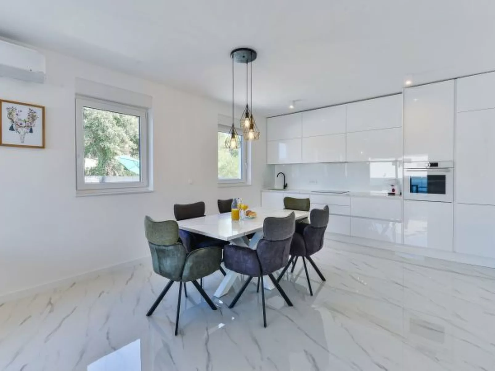 Villa Div with heated pool Apartment No.1