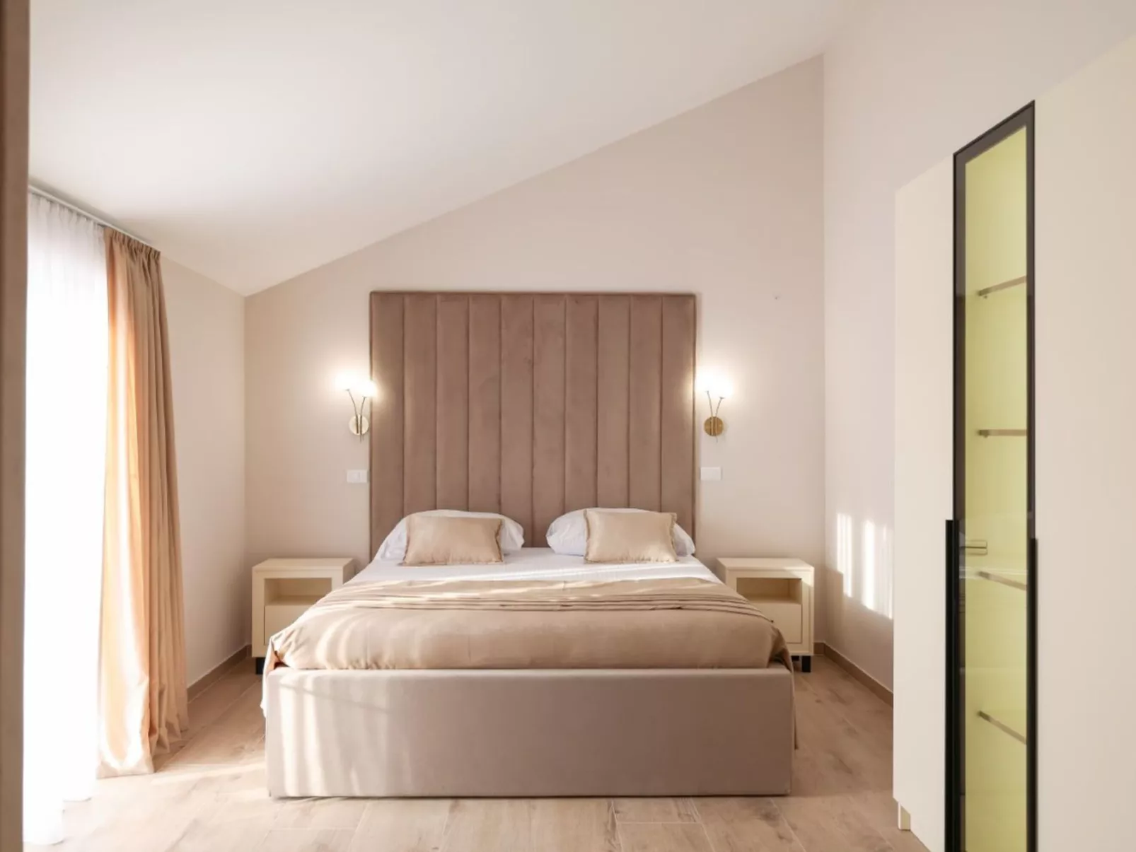 Gästezimmer "Rosa Zimmer" mit Balkon