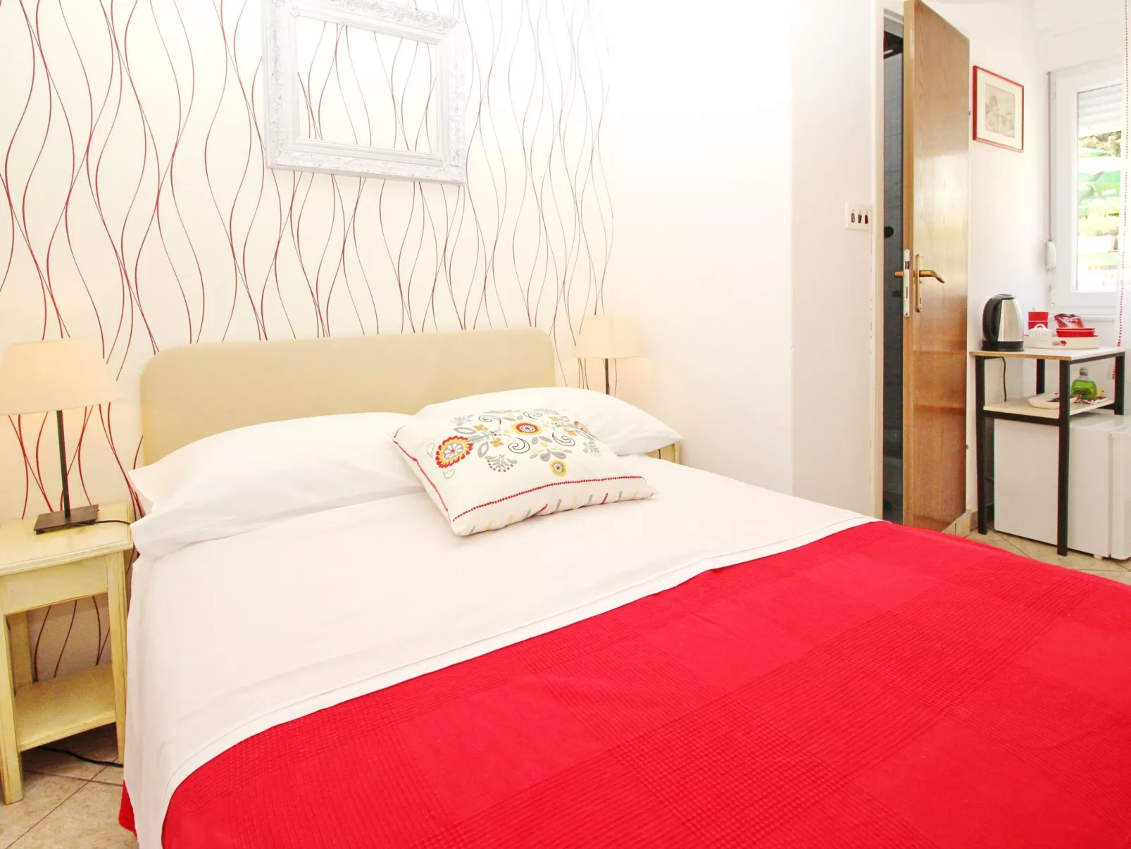 Doppelzimmer max. 2 Personen, 12 m² , 1 Schlafzimmer mit Doppelbett, klimatisie