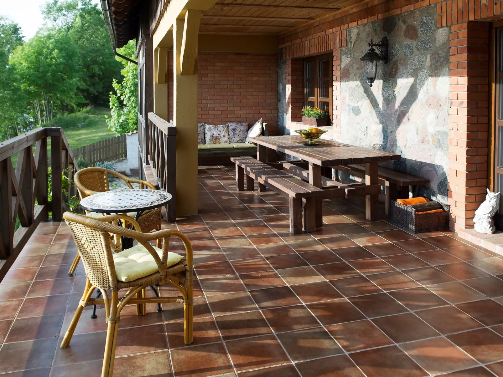 Zimmer mit Seeblick und Terrasse