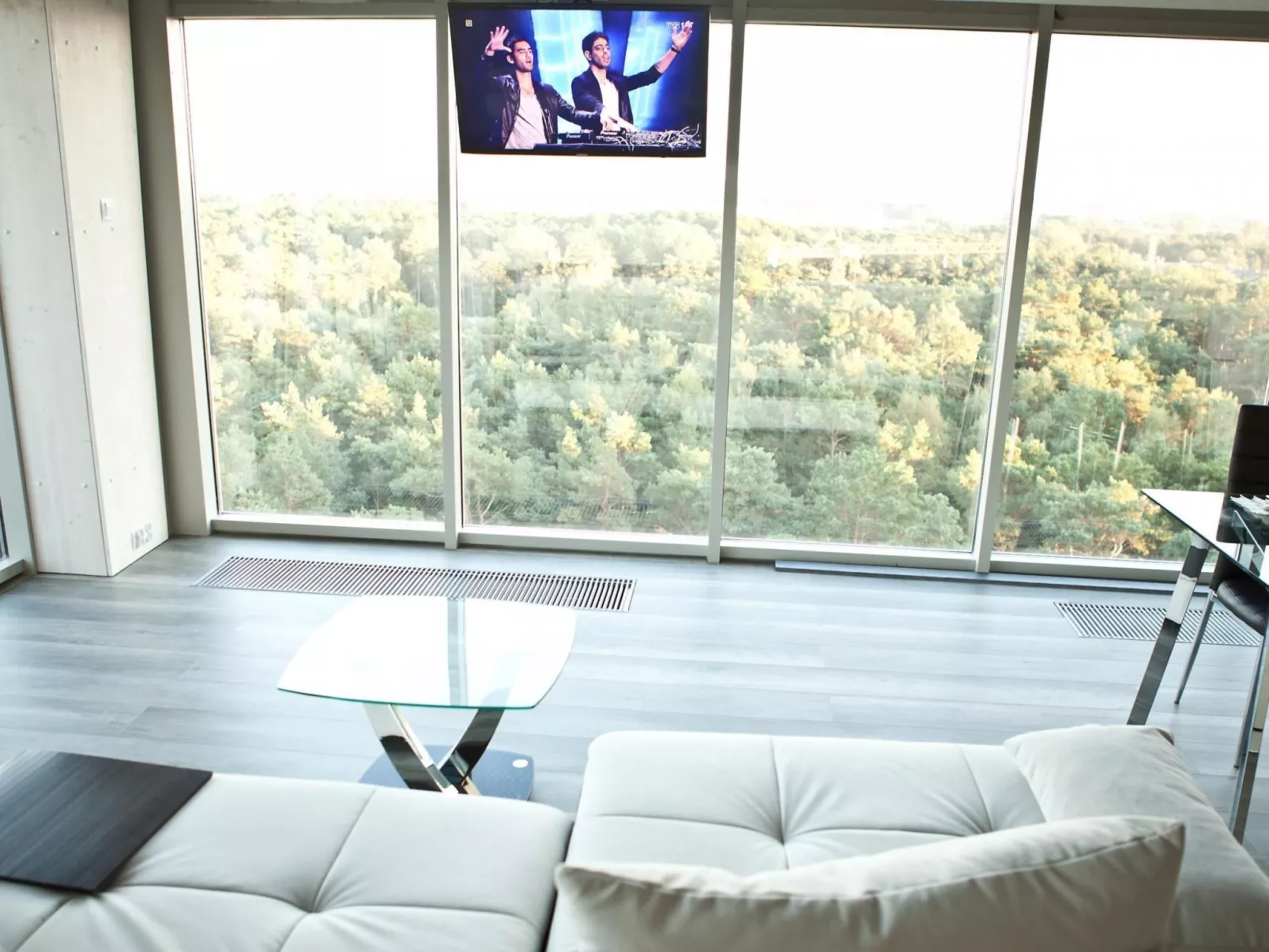 Wohnung mit Panoramaverglasung und Meerblick