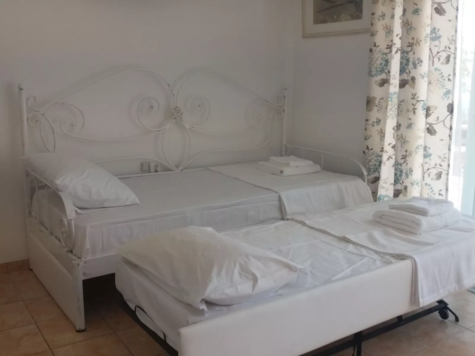 Sommer Dafnopanagia Luxusstudio Ourania