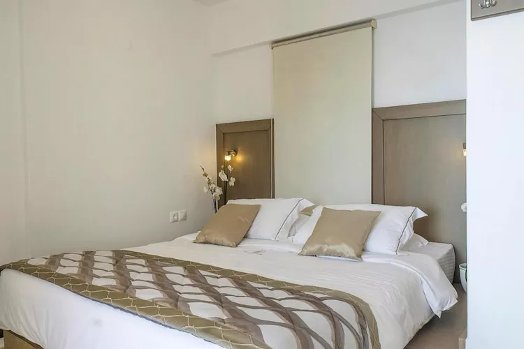 Holiday residence Acrotel Athena Villas, Elia Beach-Maisonette - Slaapkamer
