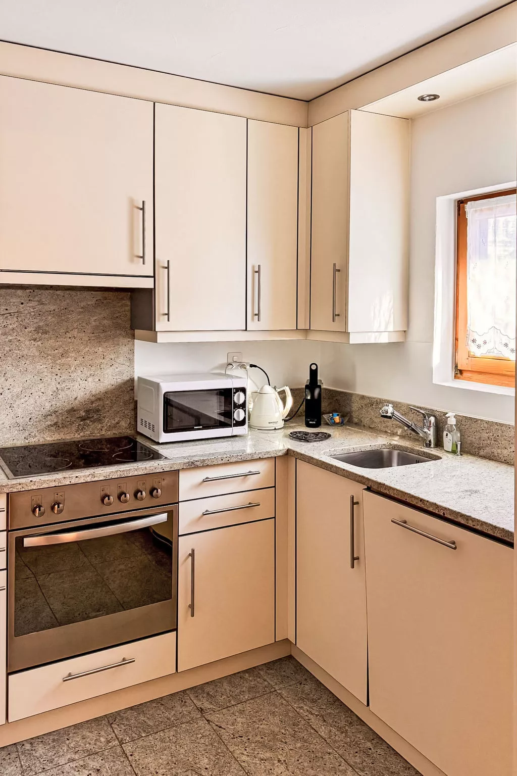 Dmura - Fewo Bernina - Binnen