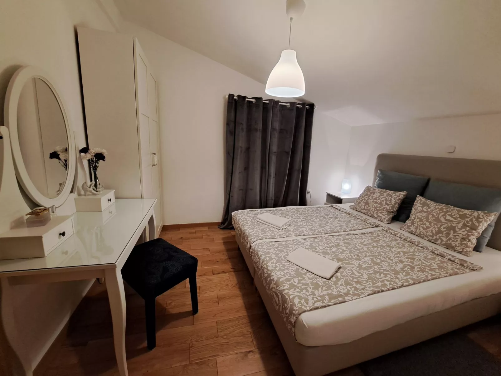 Anwesen "Steinperle mit beheiztem Schwimmbad" - Binnen