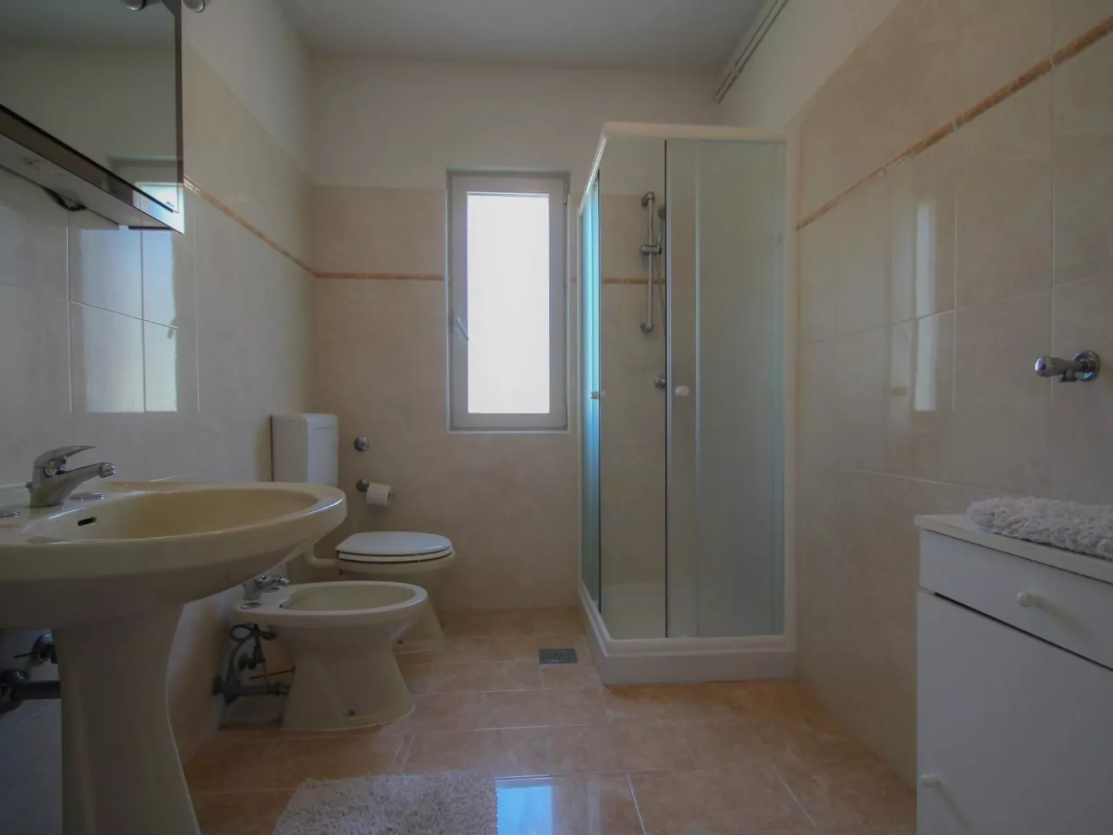 "Elena 4" direkt am Strand - Image-tags.info