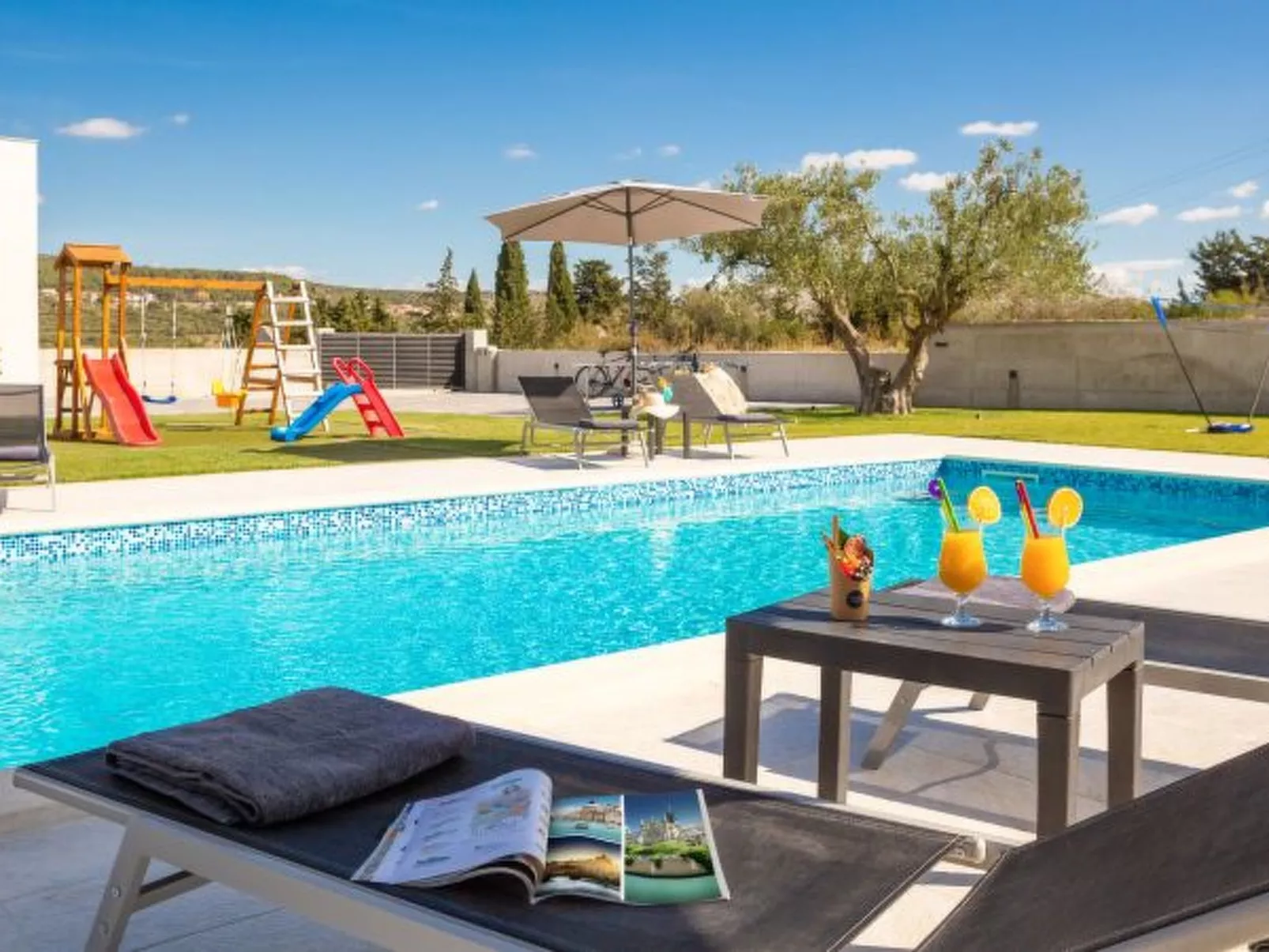 Villa Lacus in Vrana with pool - Image-tags.info