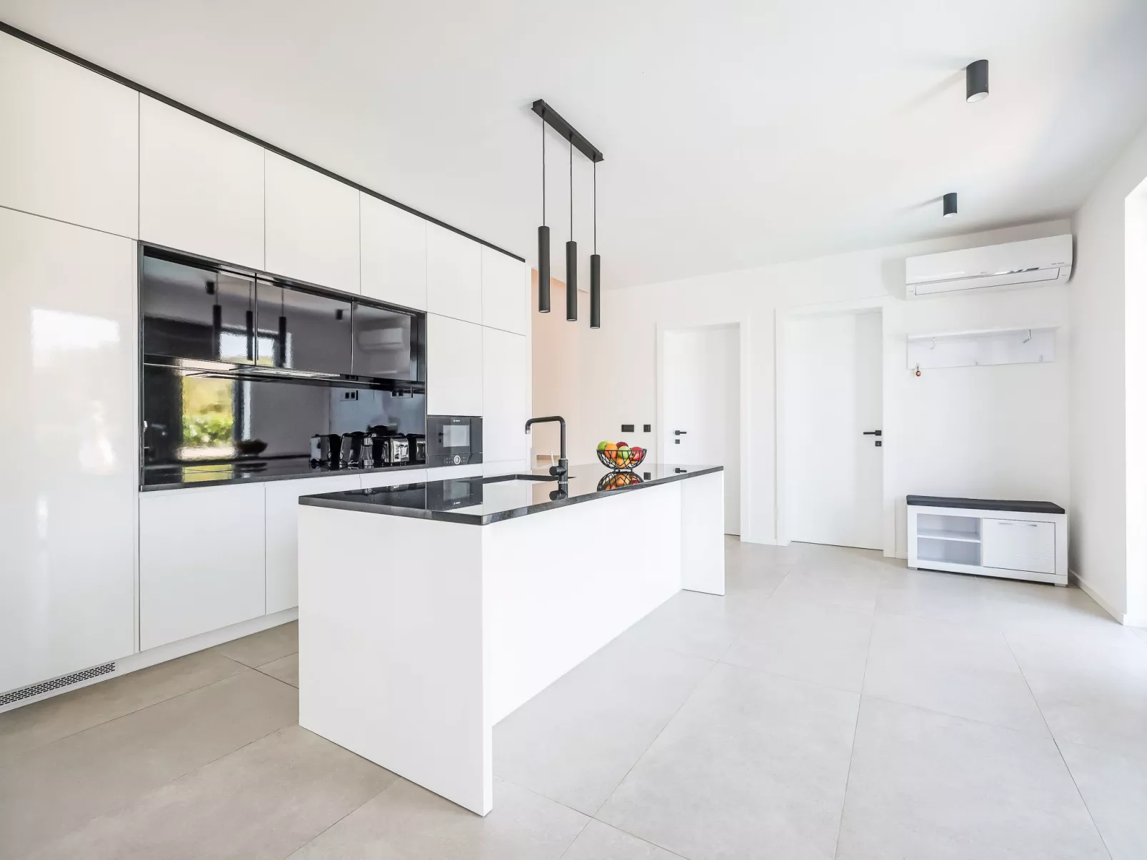 Magic Sky 2 - Binnen