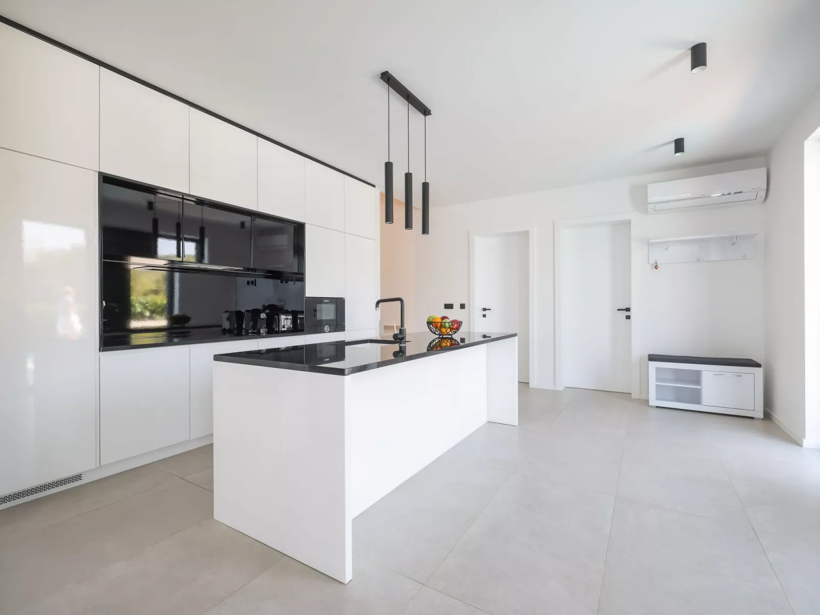 Magic Sky 1 - Binnen