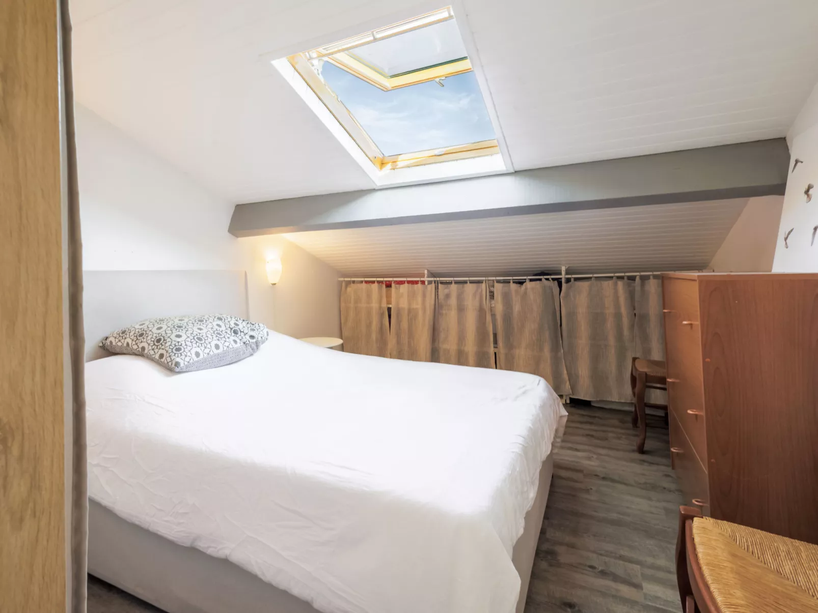 Barasteguia - Binnen