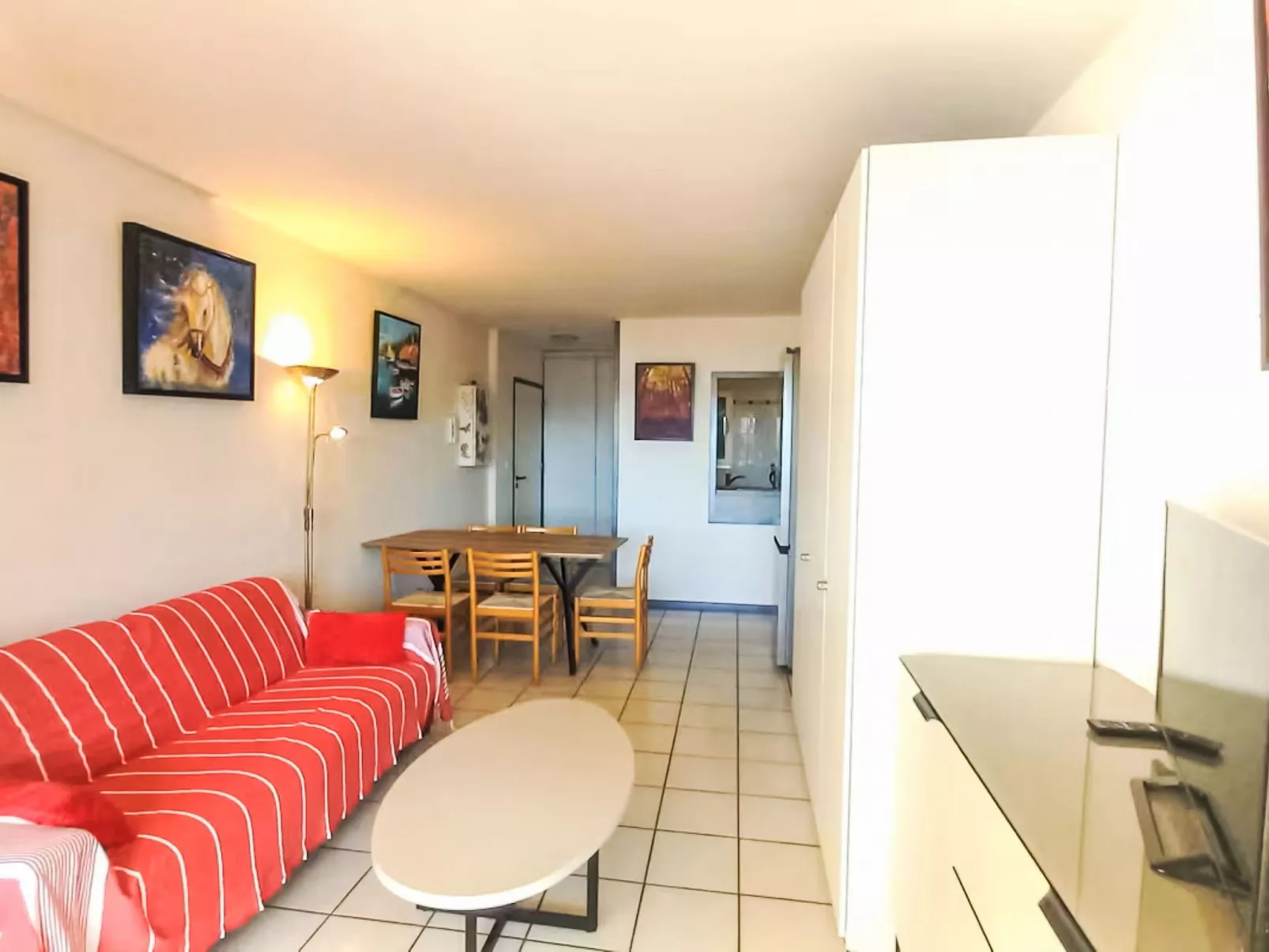 Les Mandariniers - Binnen