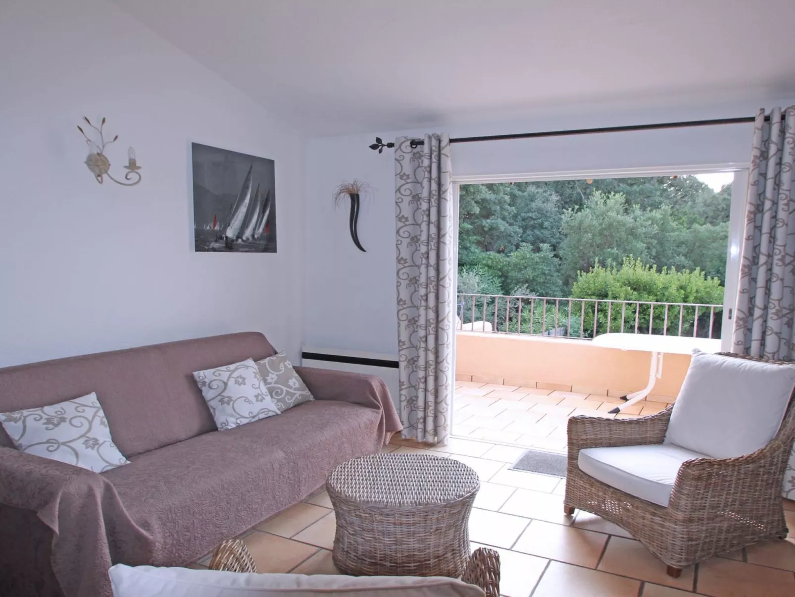 Appt T2 - 4 pers - Klima - Piscine et tennis - WiFi - Binnen