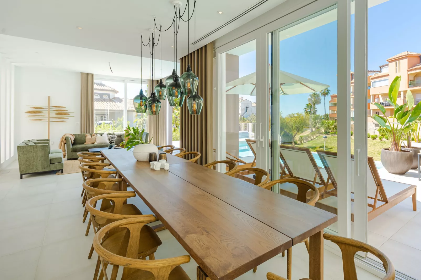 Unique & Luxurious Villa with Heated Pool! - Eetkamer