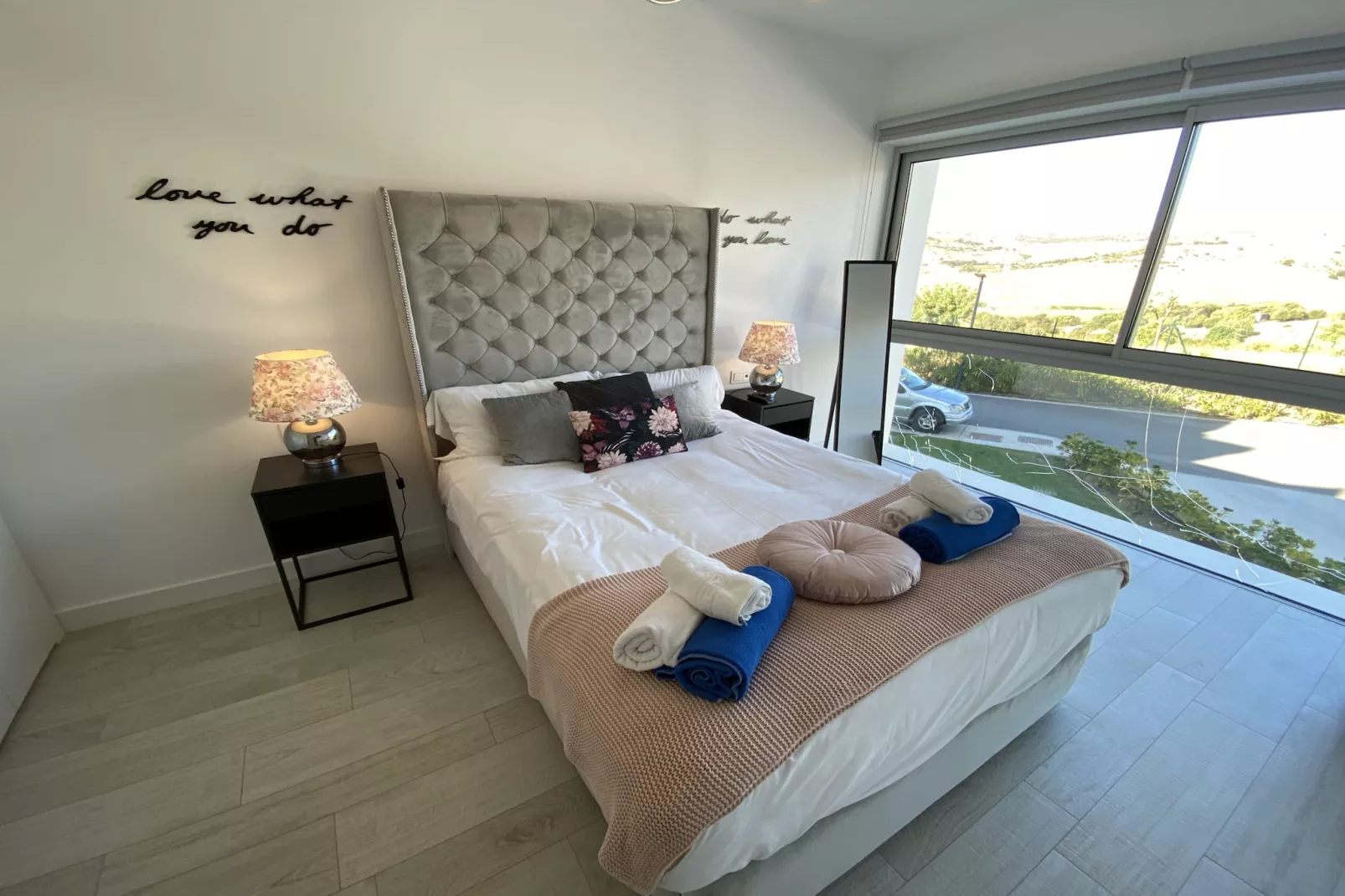 Stylish 3-Bed Apartment | Alcazaba Lagoon (1214) - Slaapkamer