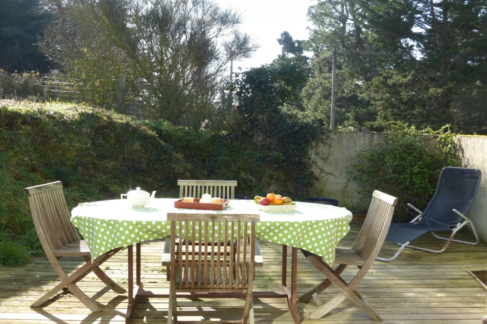 Charmante maison de vacances à 150 m de la plage - Terrasbalkon