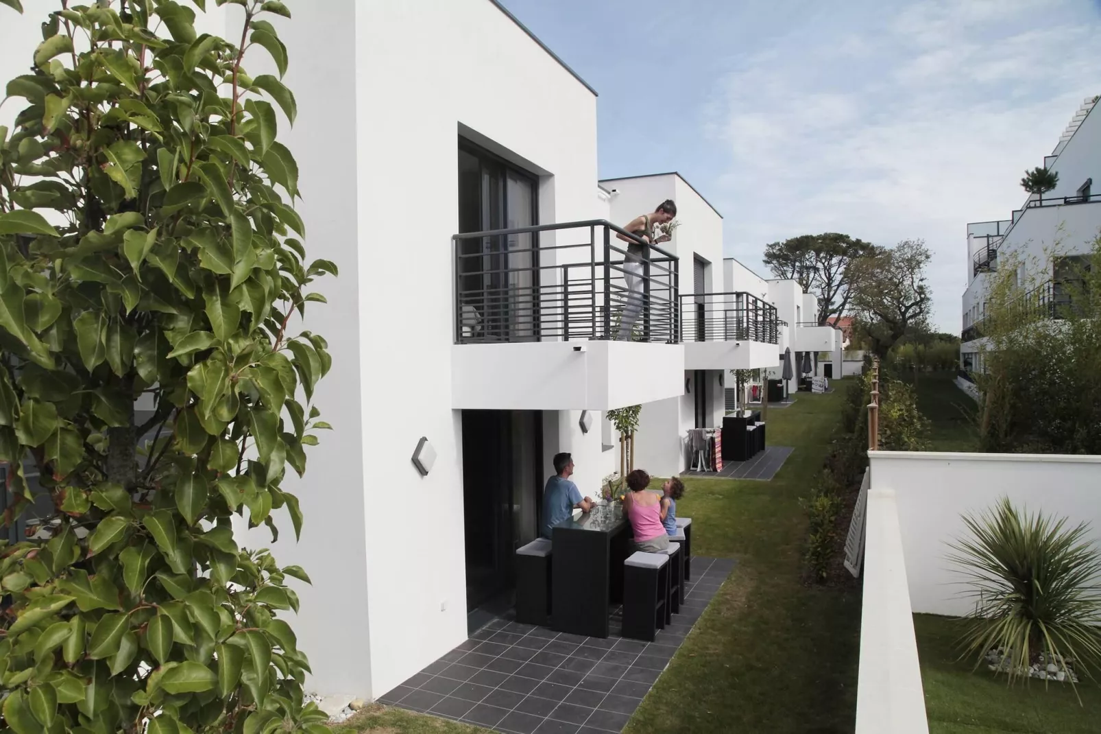 PrestigeOdalys Residence /Villas of Anadara Allée du Coût - Uitzicht zomer