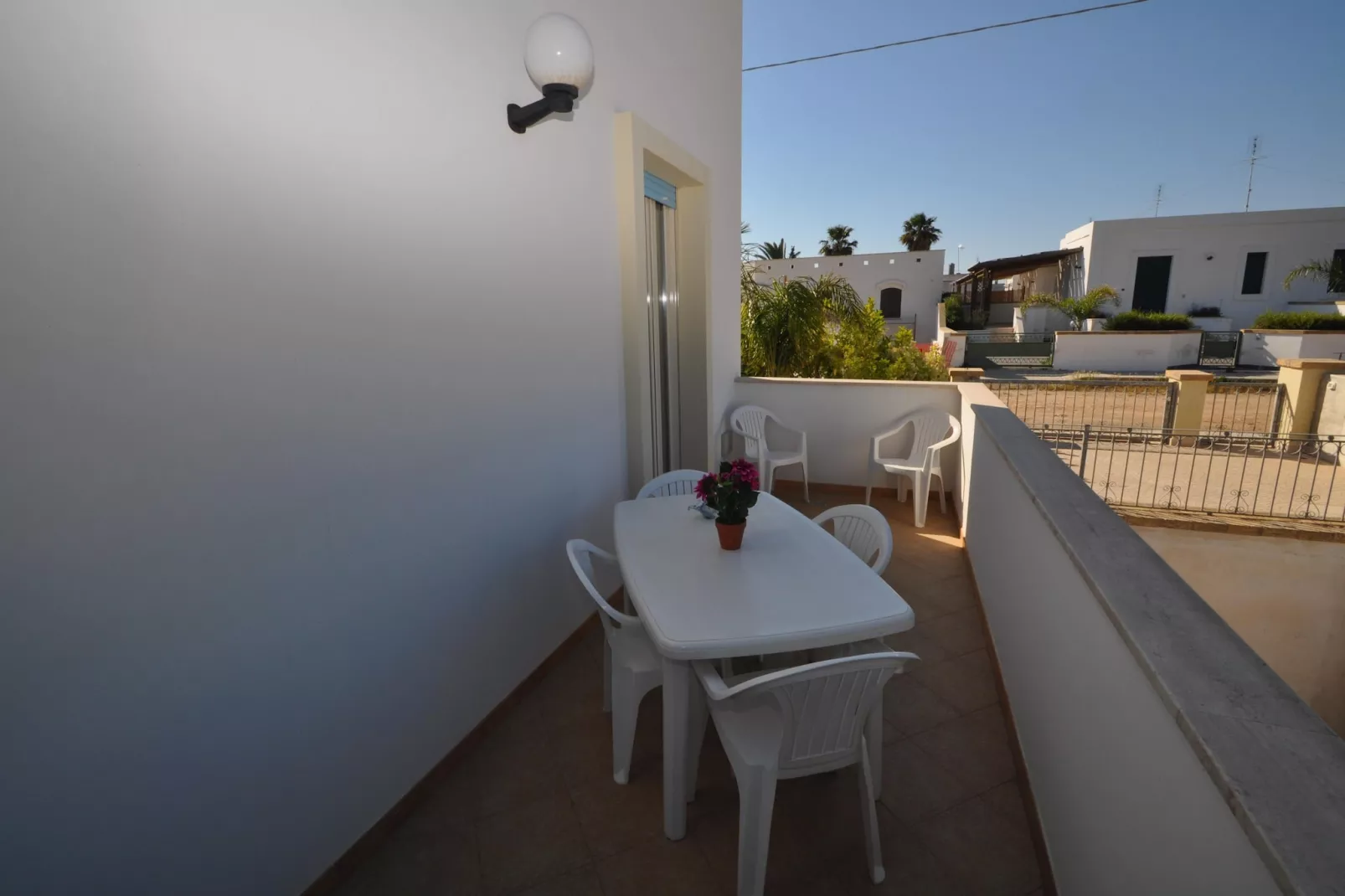 TS Trilo -1 - Terrasbalkon