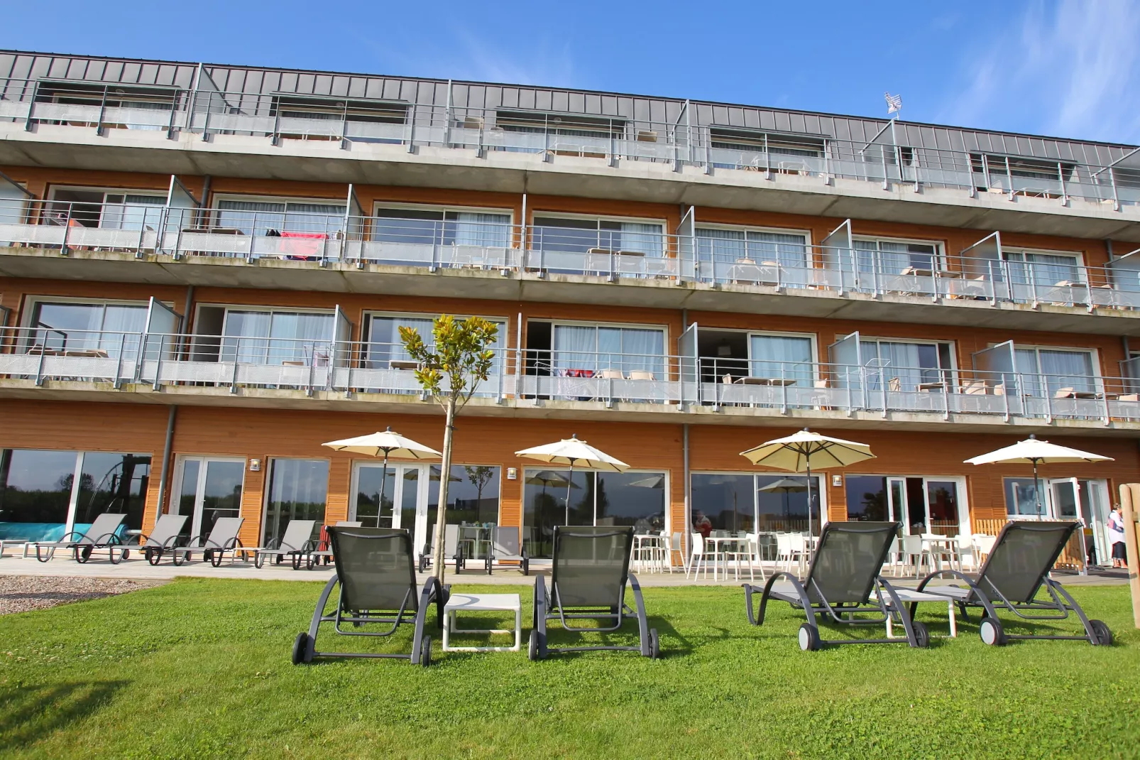 Le Domaine du Mont 3 - Buitenkant zomer