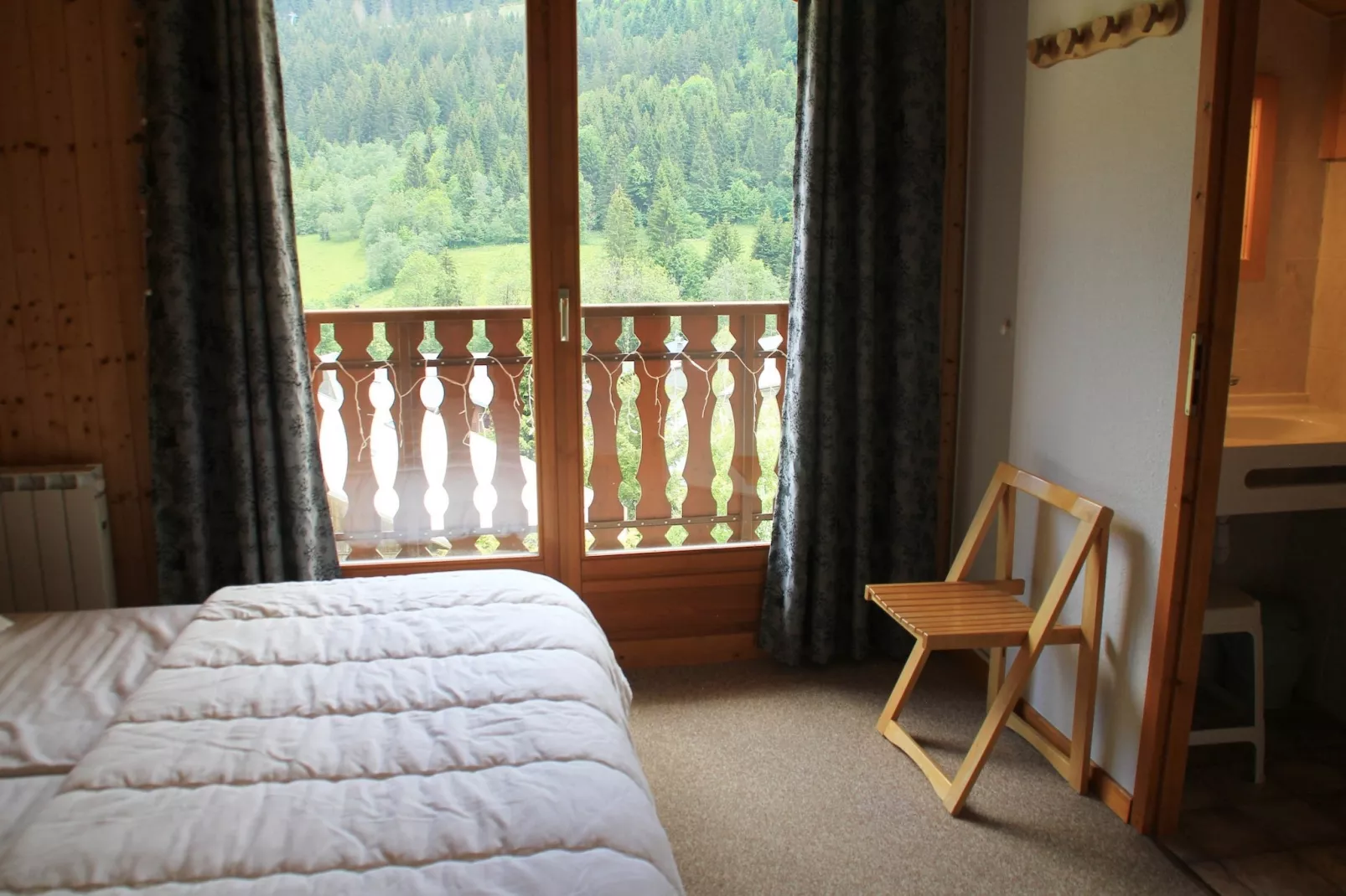 Amarillys AM20 MOUNTAIN & TELECABINE 6 Pers. - Slaapkamer