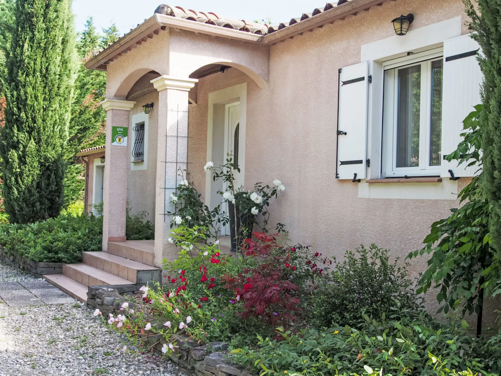 Urlaub im Süden zwischen Meer und Bergen - Buiten