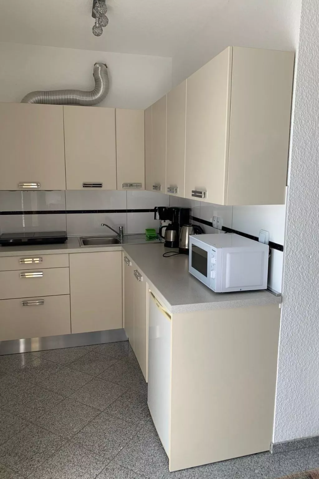 Wohnung in Naterki mit Terrasse, Garten und Grill - Binnen