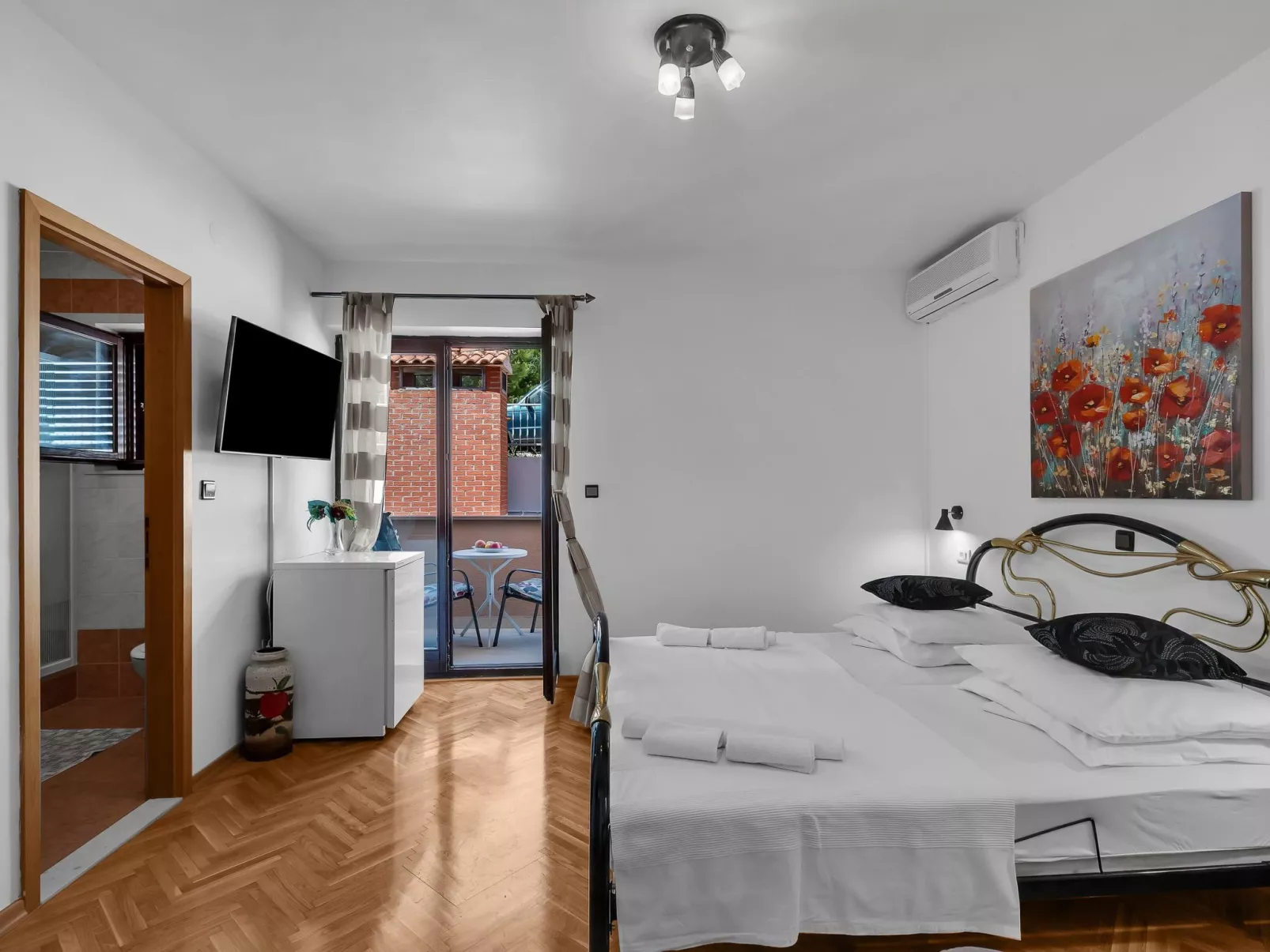 Gasthaus Lazeta - Binnen