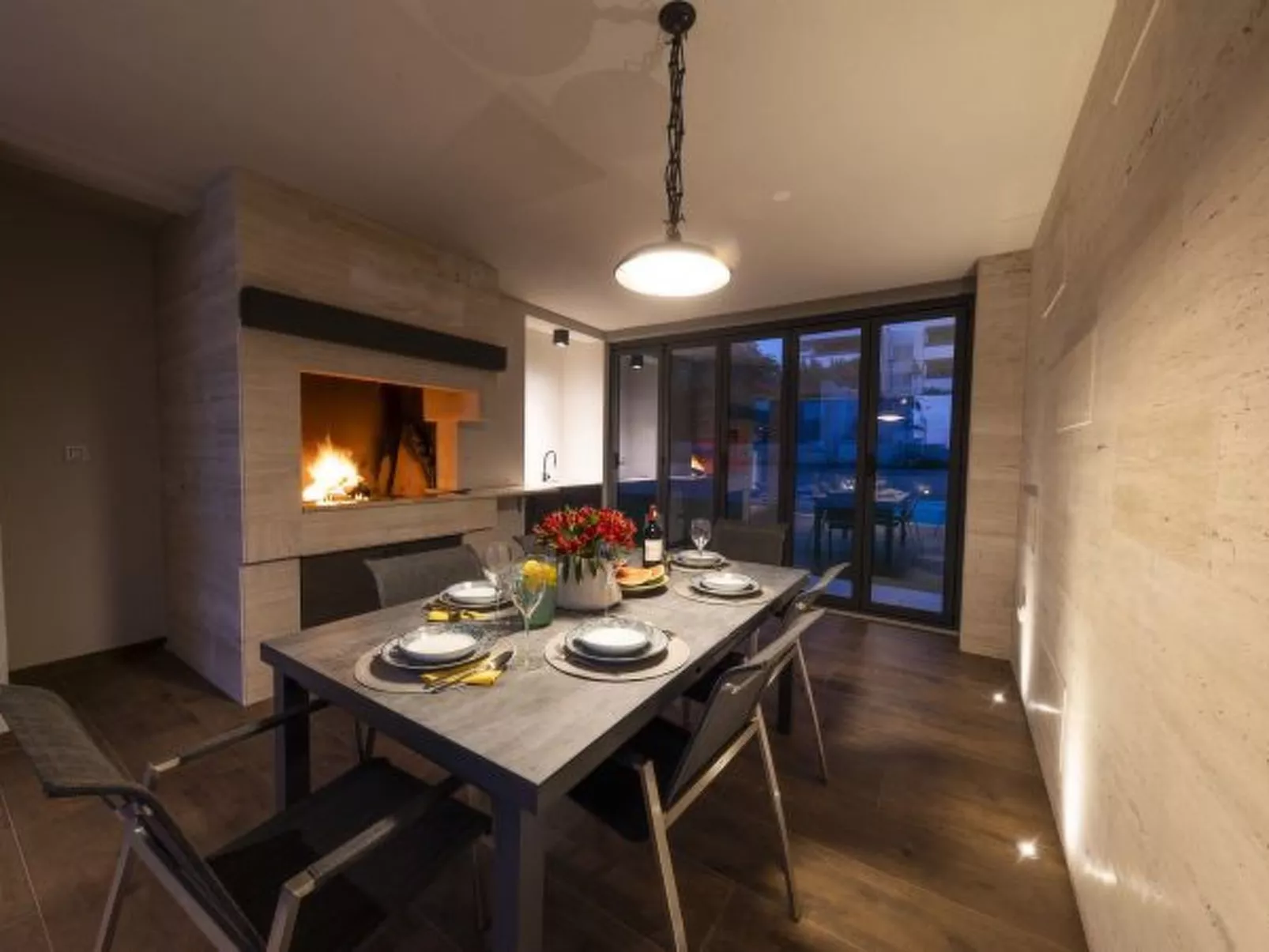 Luxury villa Mary Lou with pool and spa area - Image-tags.info