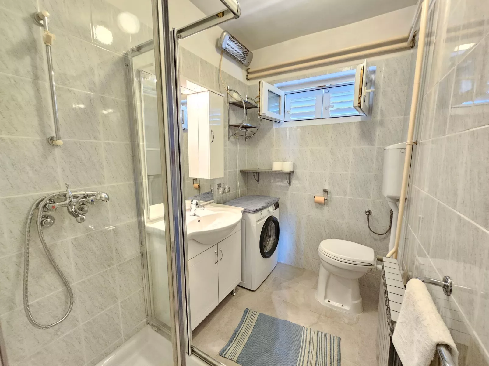 Zimmer für 2 Personen ohne Küche - Binnen