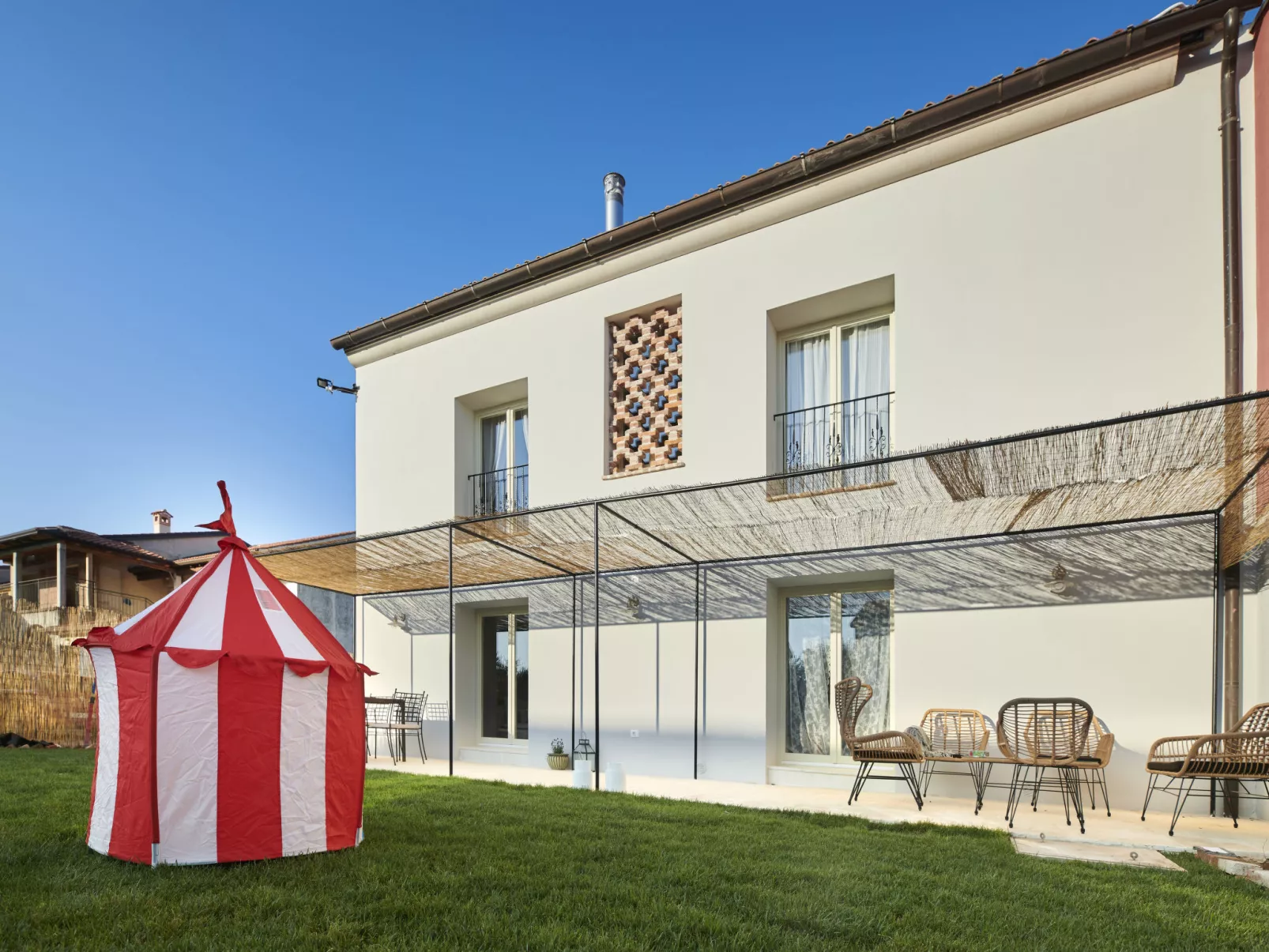 Mediterranea - Buiten