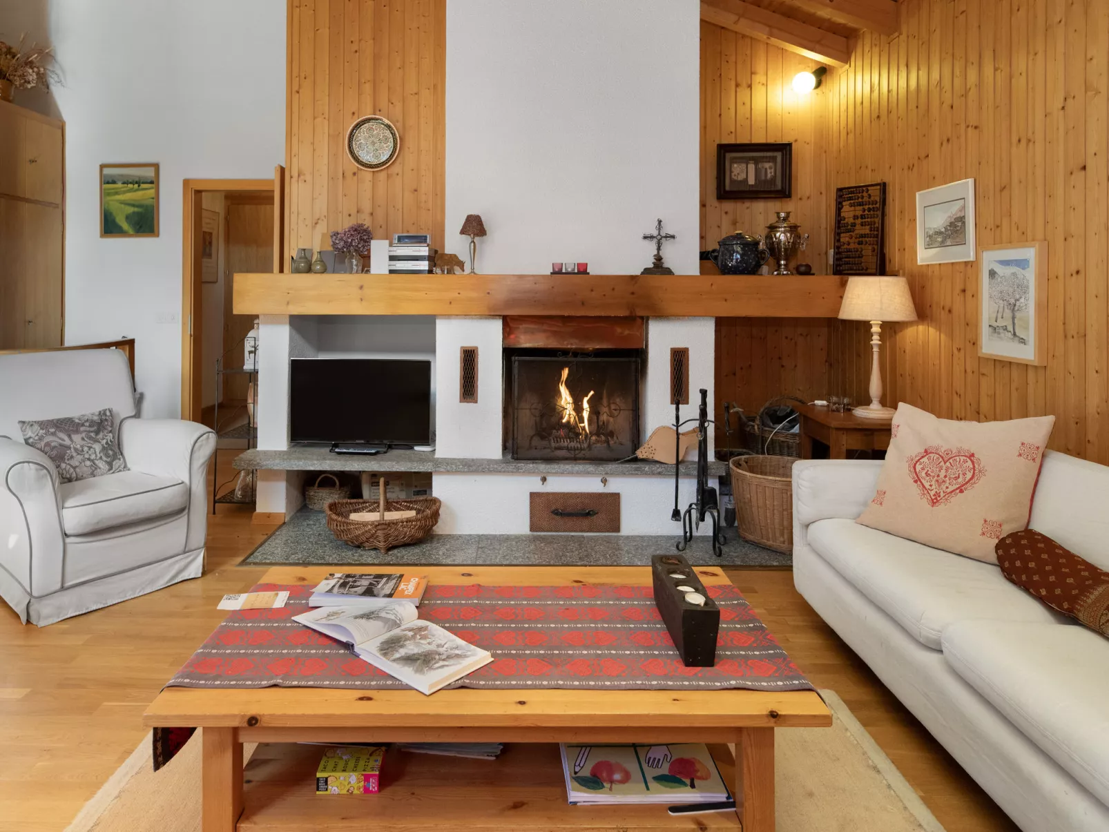 Veni, Vidi, Mansi - Binnen