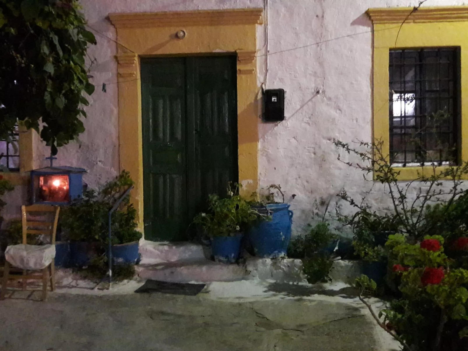 Orelia Cretan - Buiten