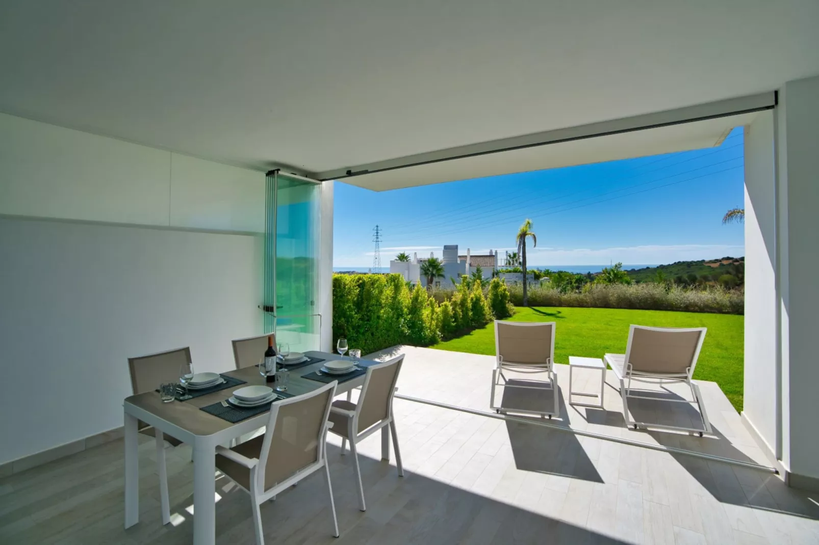AL-1103 ESTEPONA - APARTMENT - ALCAZABA LAGOON - Terrasbalkon