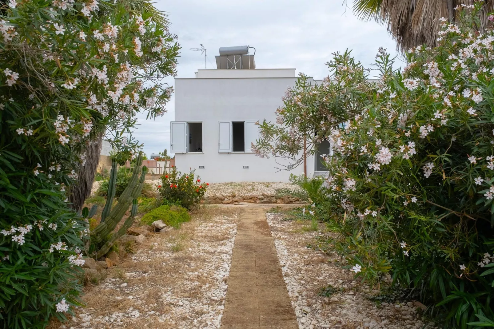 Villa Malvarosa - Buitenkant zomer