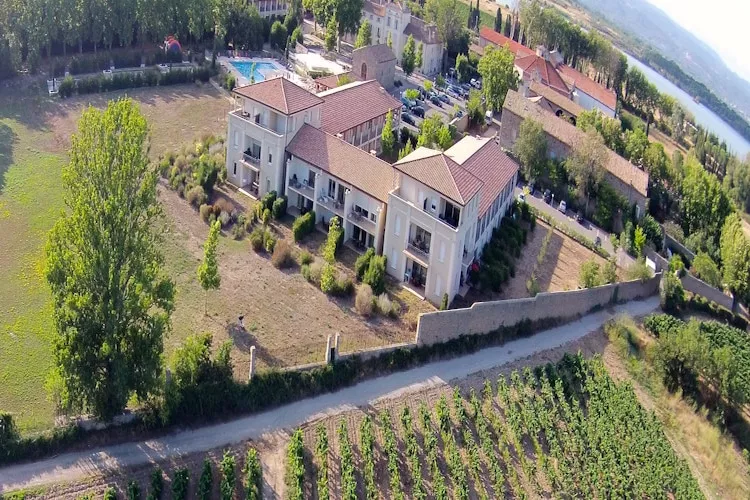 Résidence du Château de Jouarres - Azille // Apt 3 P 6 pers - Gebieden zomer 20km