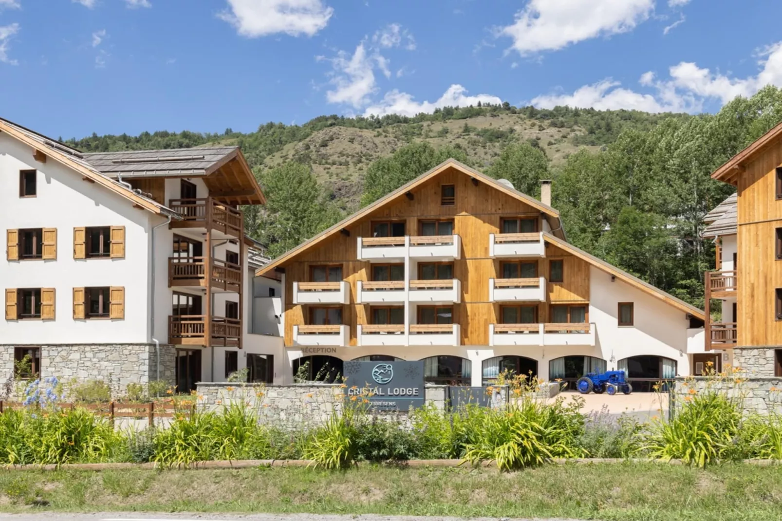 Le Cristal Lodge-R3TS - Buitenkant zomer