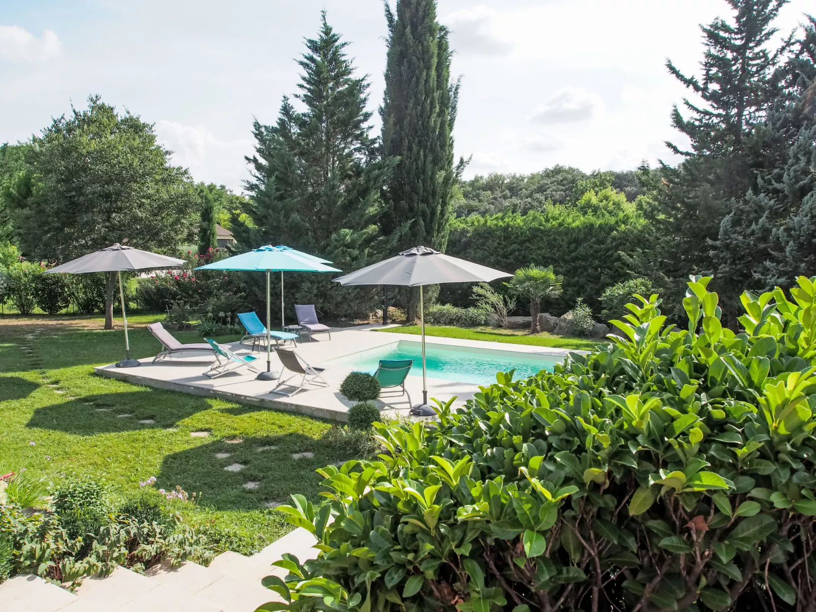 Urlaub im Süden zwischen Meer und Bergen - Buiten