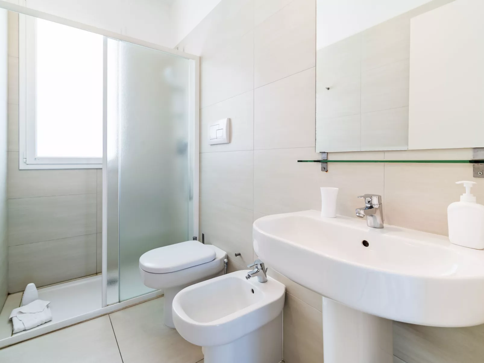 Appartamento con 3 camere al piano terra - Binnen