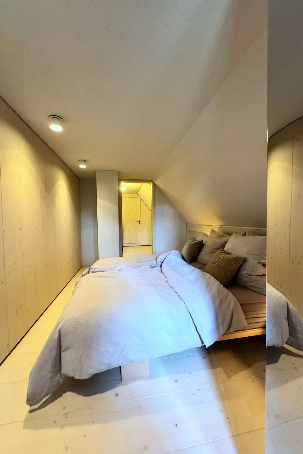 NEU!   dasErbhaus - Binnen