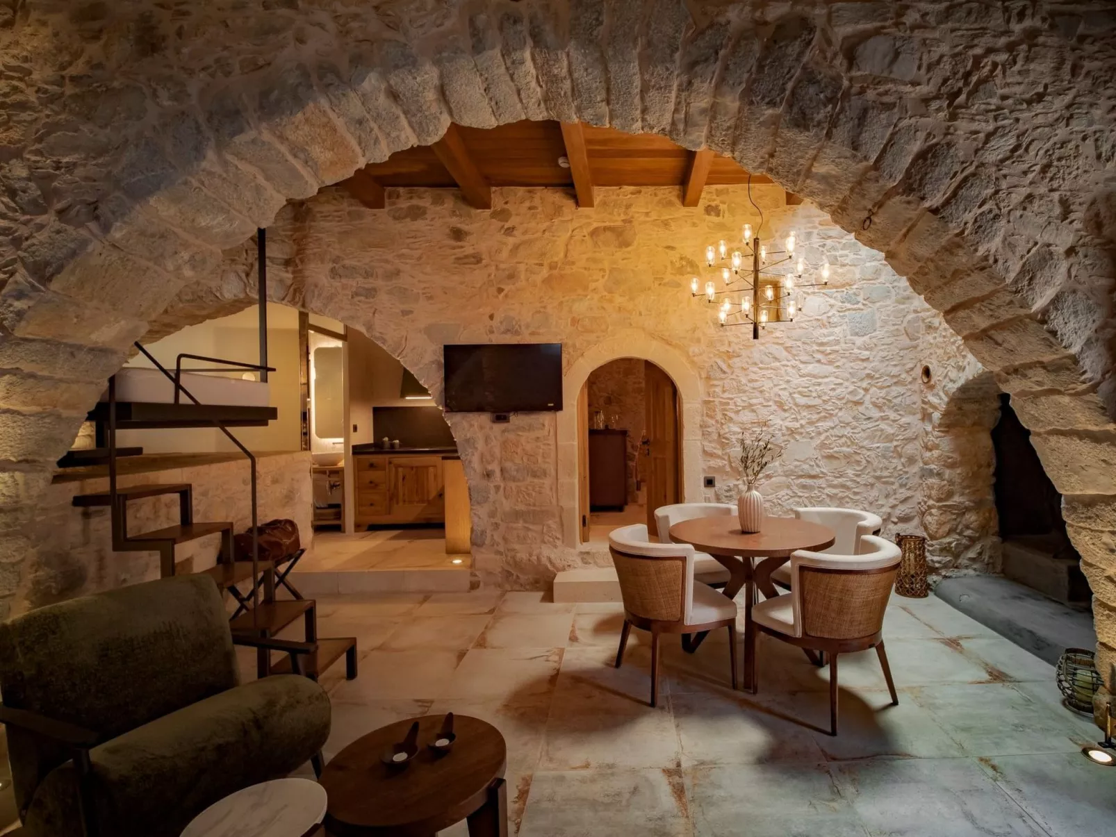 Santa Veneranda bei Checkin Fournospito - Binnen