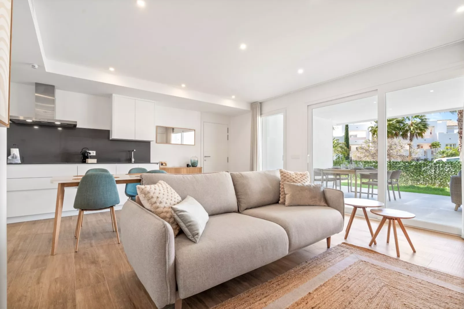 Stylish 4 Pers. Apt. ALCAZABO LAGOON (2005/06) - Woonkamer