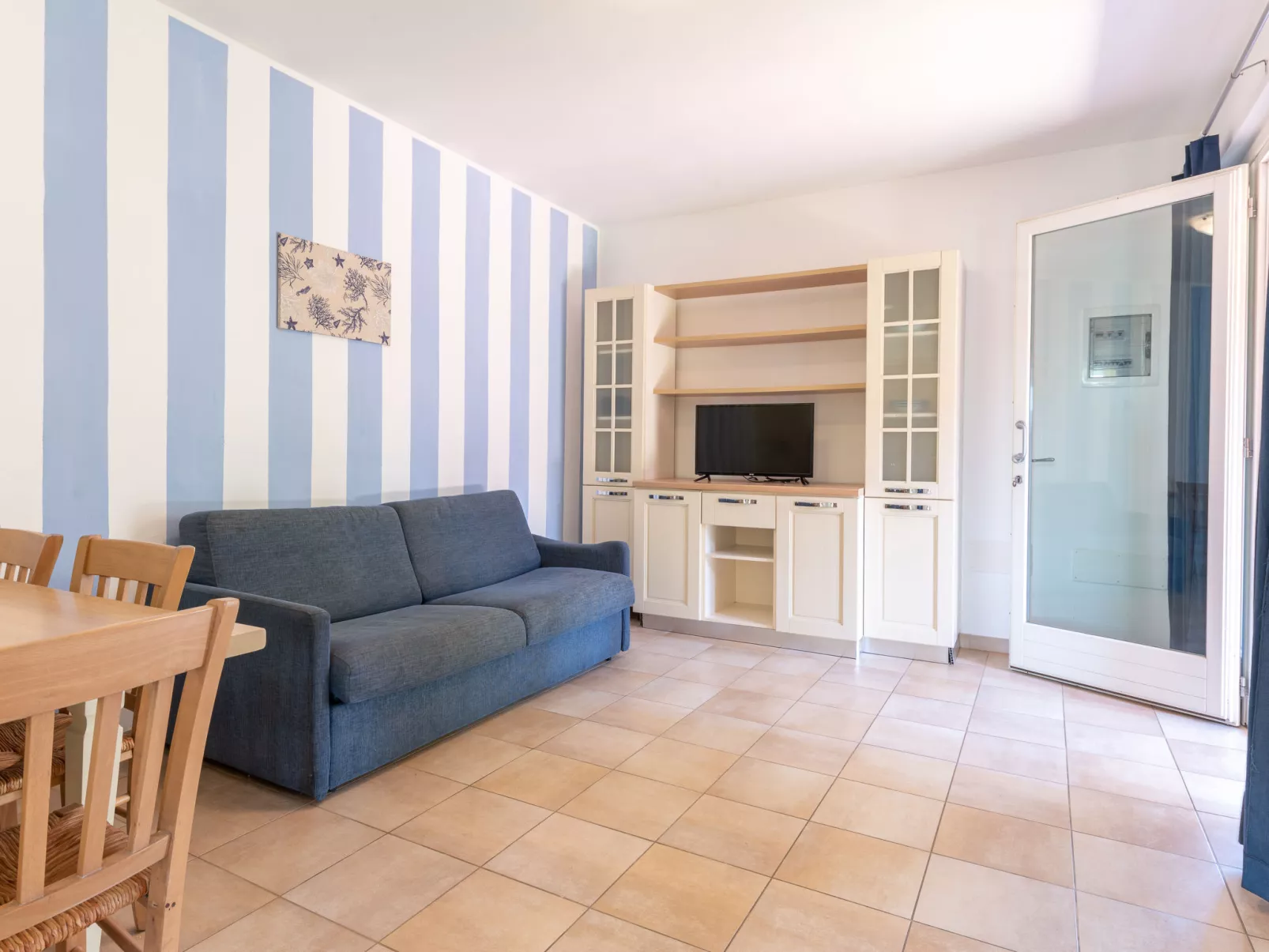 Aba Village - Binnen