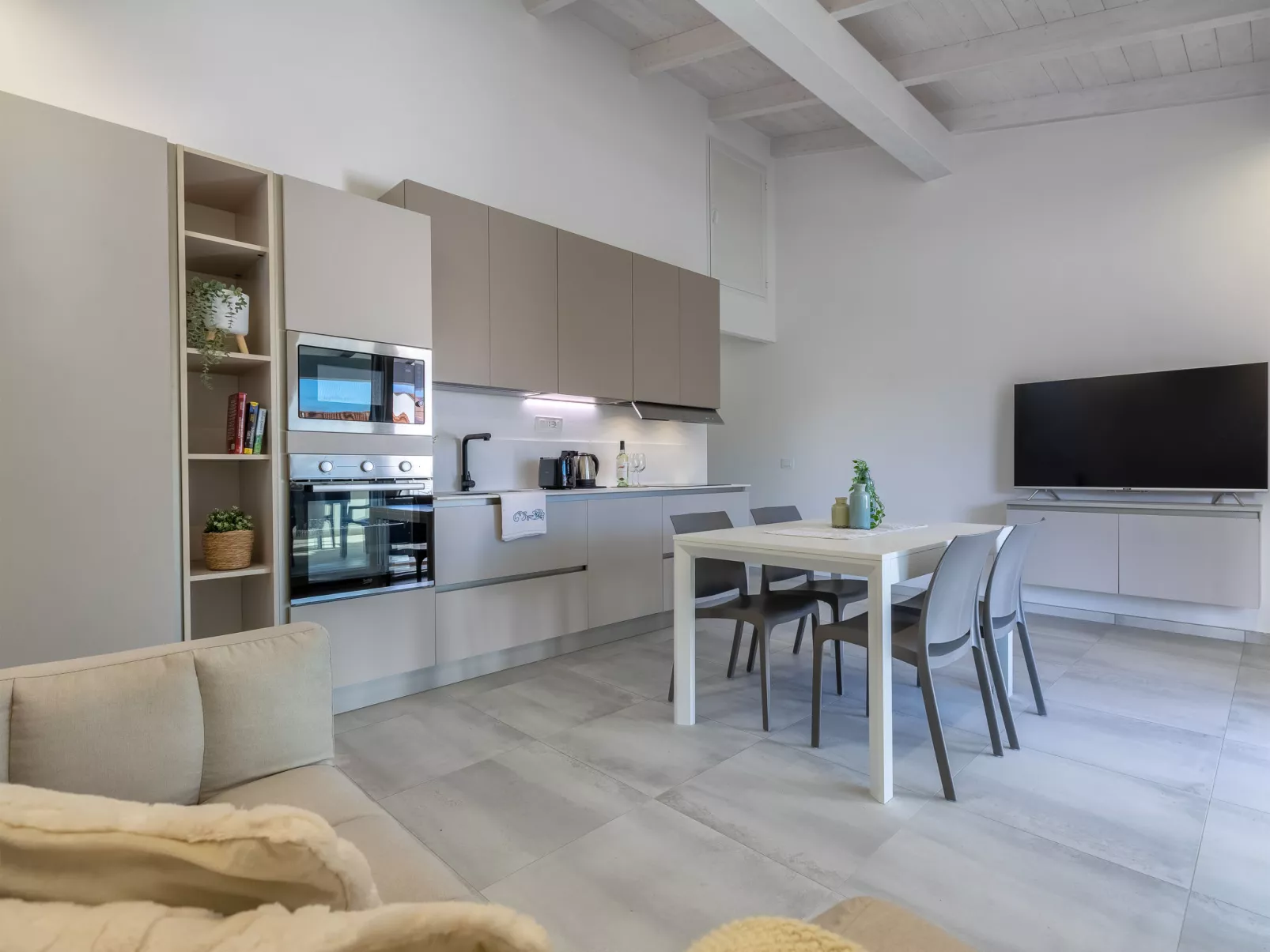 Nereide Blu - Binnen