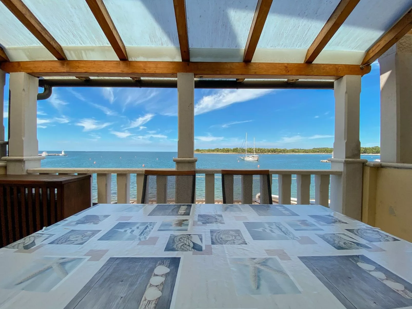 Für 4 Personen ca. 30 m&sup2; in Novigrad, Adriaküste Kroatien (Westküste von I - Image-tags.info