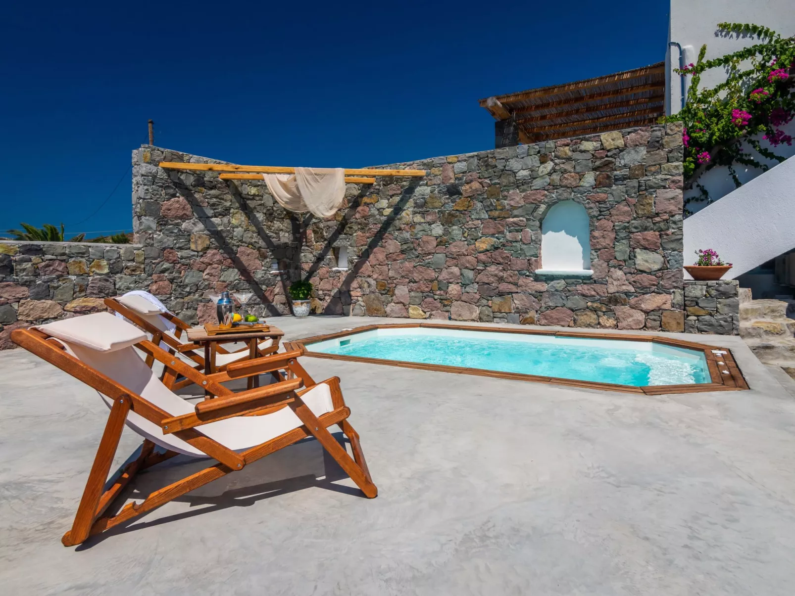 PETRA RESIDENCE MINI POOL SPA MILOS - Image-tags.info