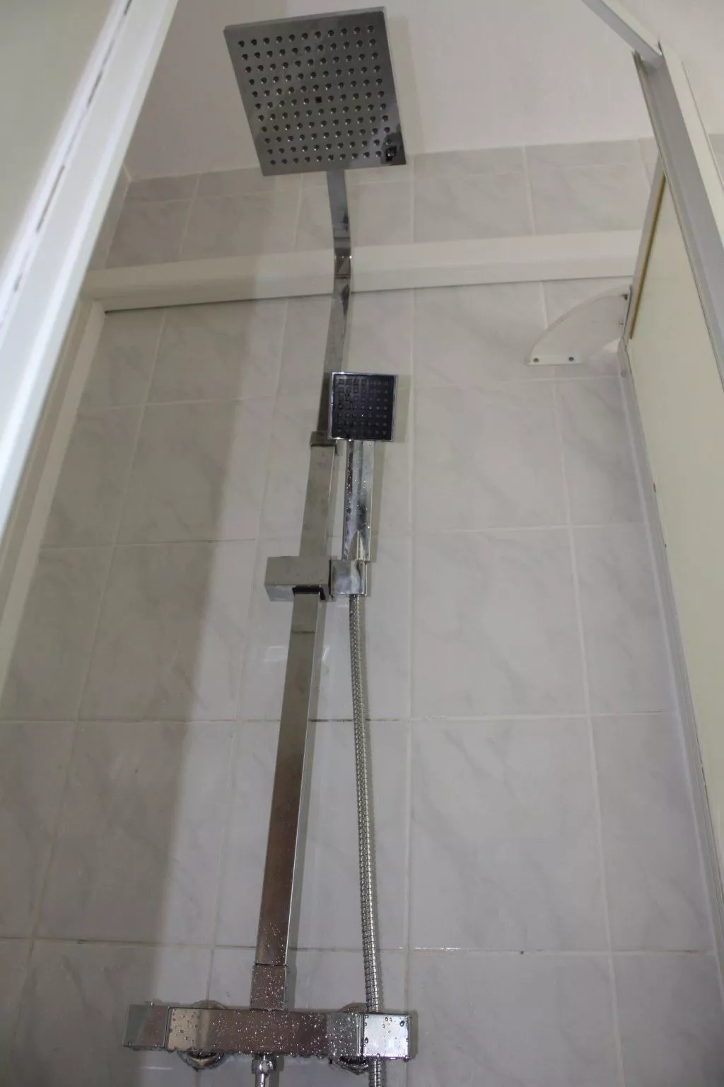 2. Etage Doppelbettzimmer ca.  20m² mit Balkon und Panoramameerblick Villa Mili - Binnen