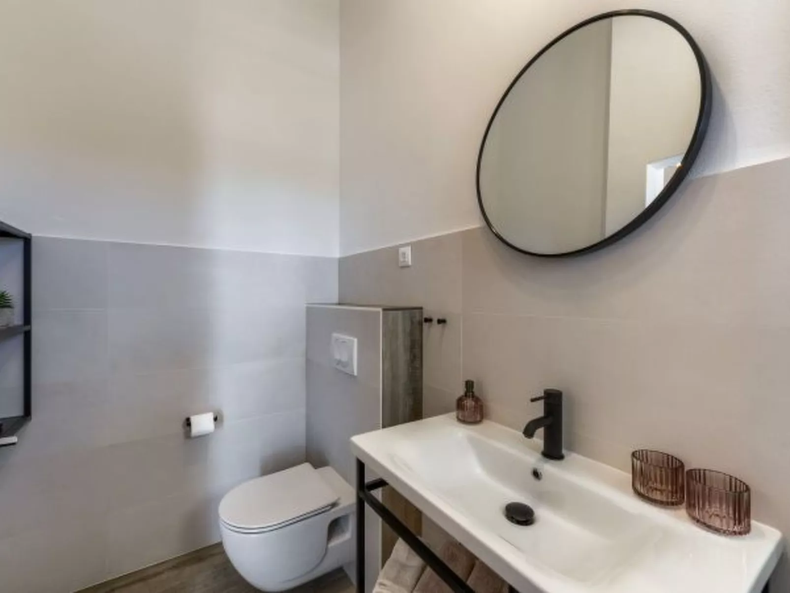 Villa Andamalu with heated pool - Image-tags.info