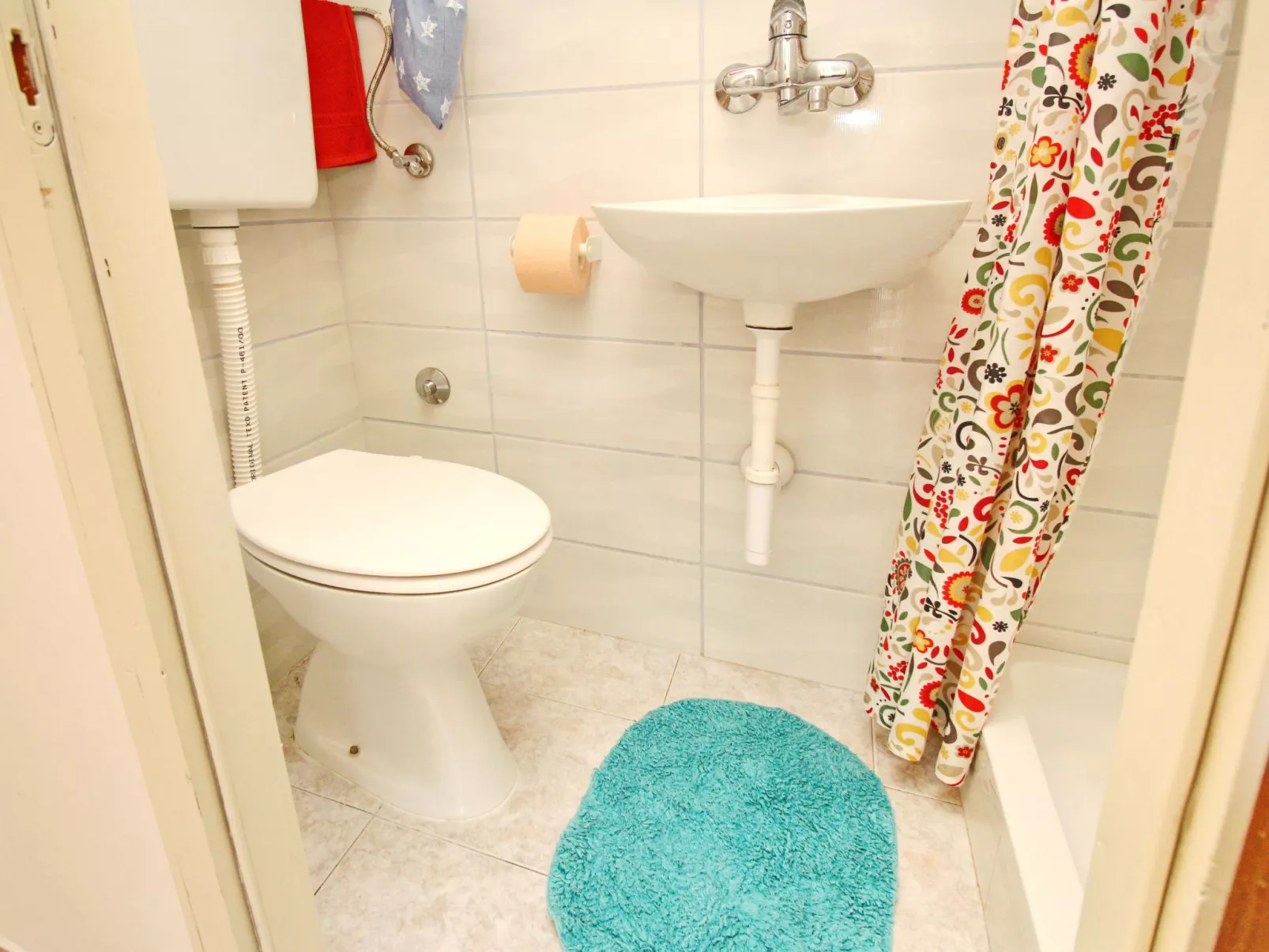 Doppelzimmer max. 2 Personen, 12 m² , 1 Schlafzimmer mit Doppelbett, klimatisie - Binnen