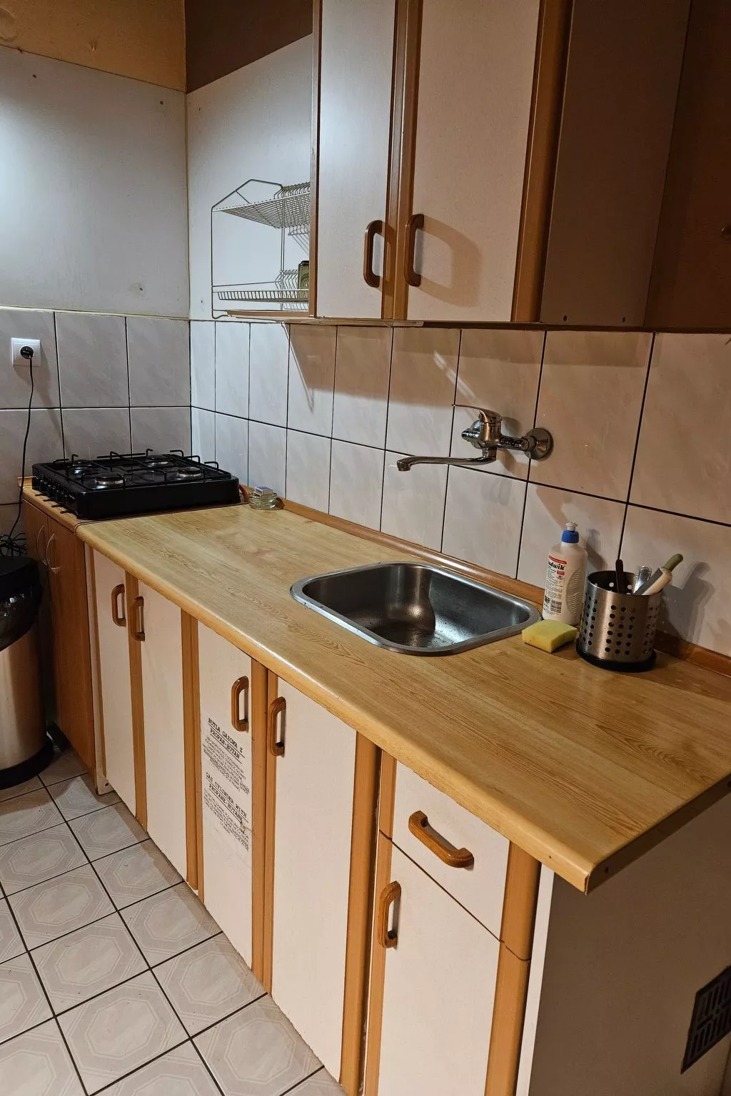 Freistehendes Haus mit eingezäuntem Grundstück an einer Lagune - Binnen