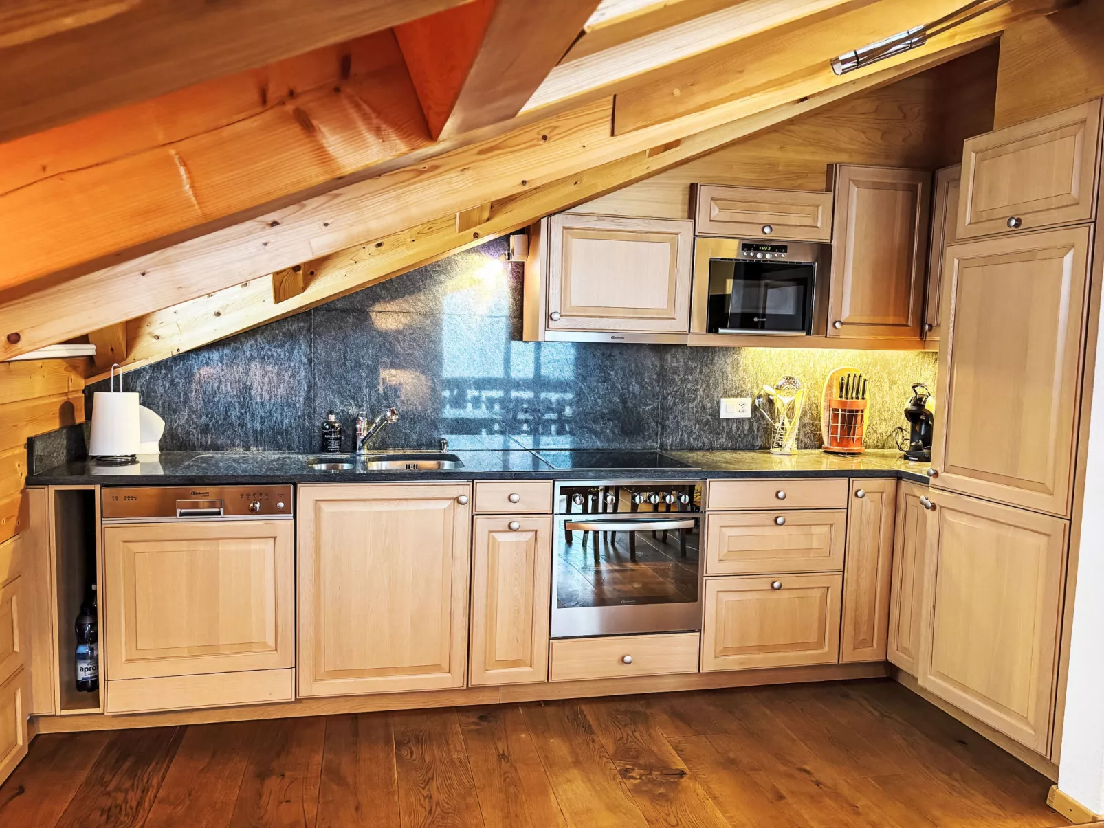 Edelweiss B - Binnen