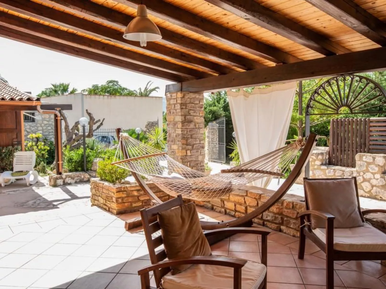 Ferienvilla mit privatem Pool für 7 Personen mit Garten - Buiten